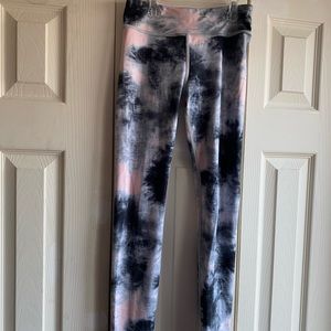 Athleta Girl Printed Chit Chat Tight Size L/12 Peach/Black/Grey